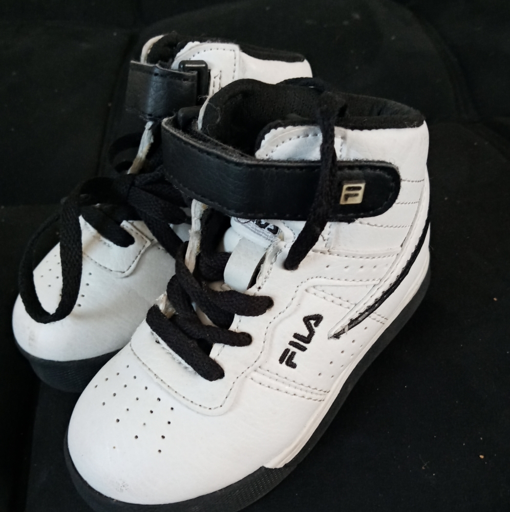 Filas - Picture 1 of 1